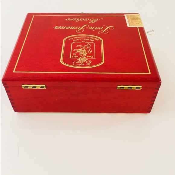 Handmade Cigar Storage Box - Picture 5 of 5